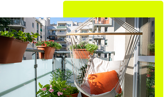 oesa-versicherungen_mietvertrag-balkon-dekoriert