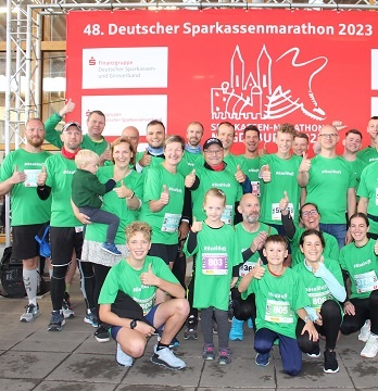Gruppenbild ÖSA Teilnehmer beim Sparkassenmarathon 